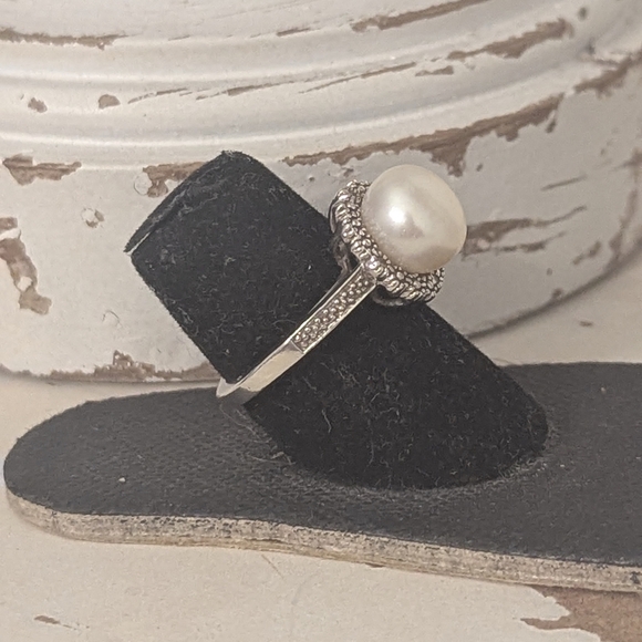 Vintage-Edwardian Inspired Sterling Silver Pearl Halo Ring Size 5 - Picture 3 of 9